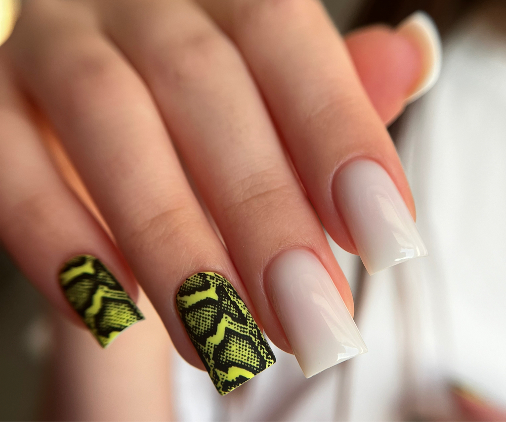 Маникюр с покрытием гель-лак