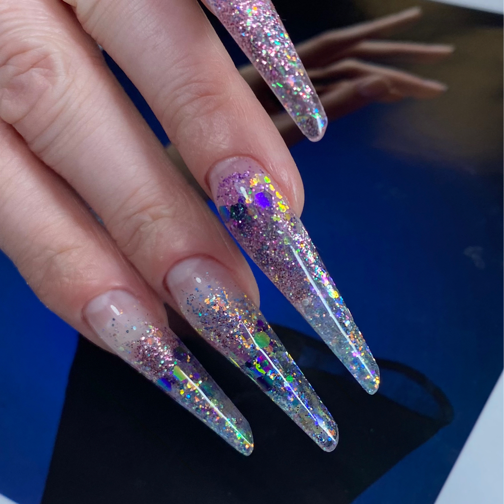 Наращивание ногтей