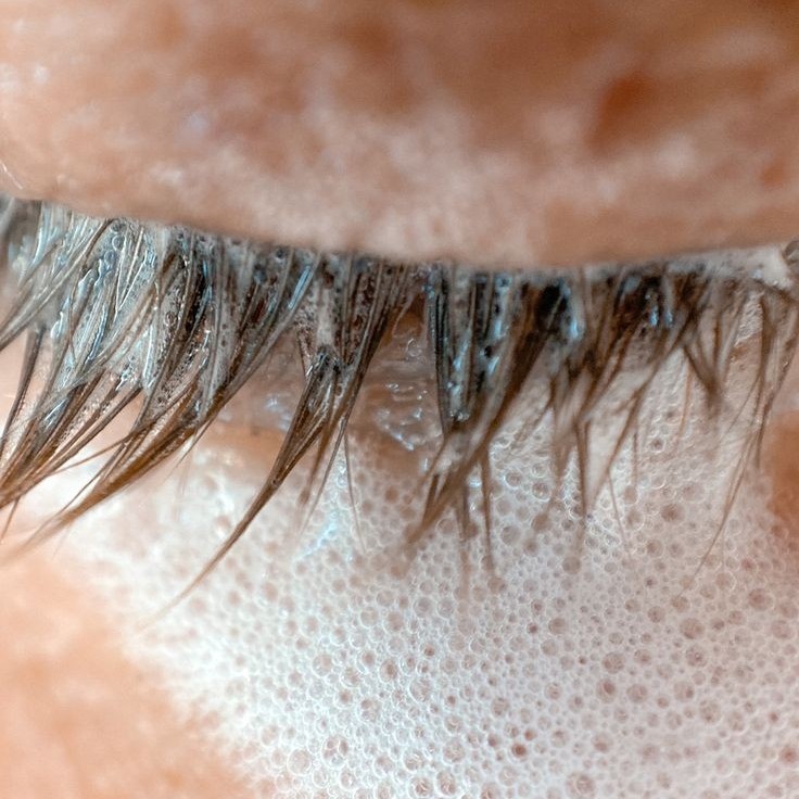 Снятие нарощенных ресниц другого мастера