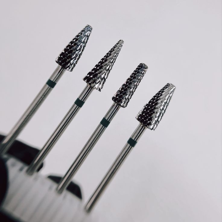 Снятие гель-лака без последующего покрытия