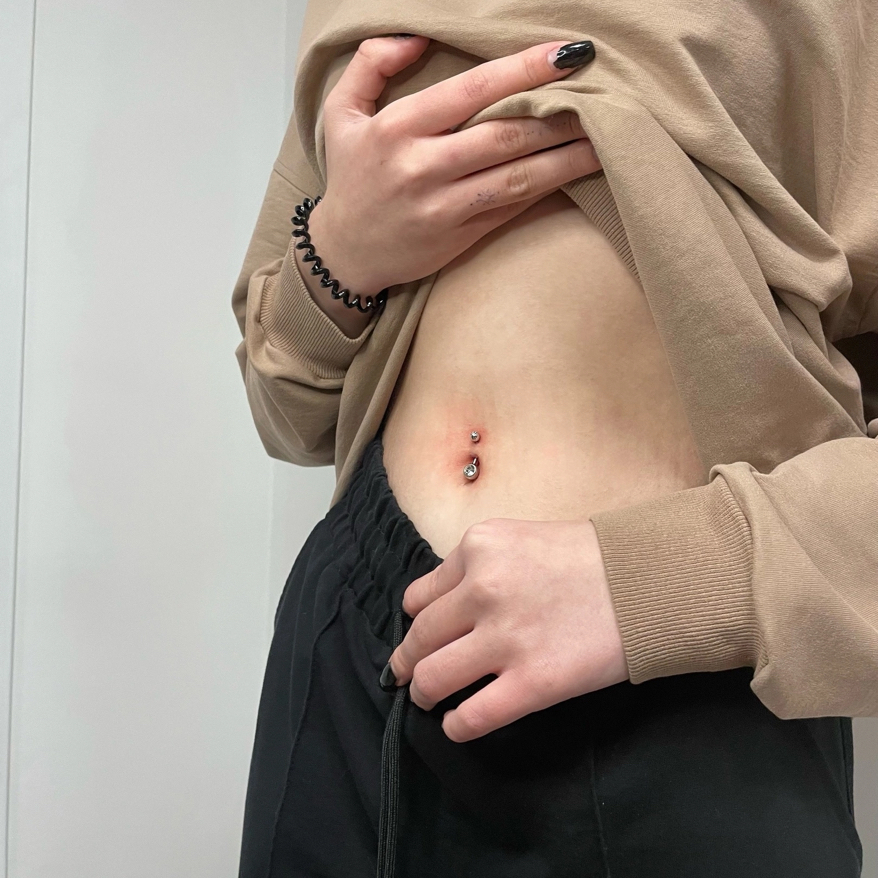 Пирсинг пупка