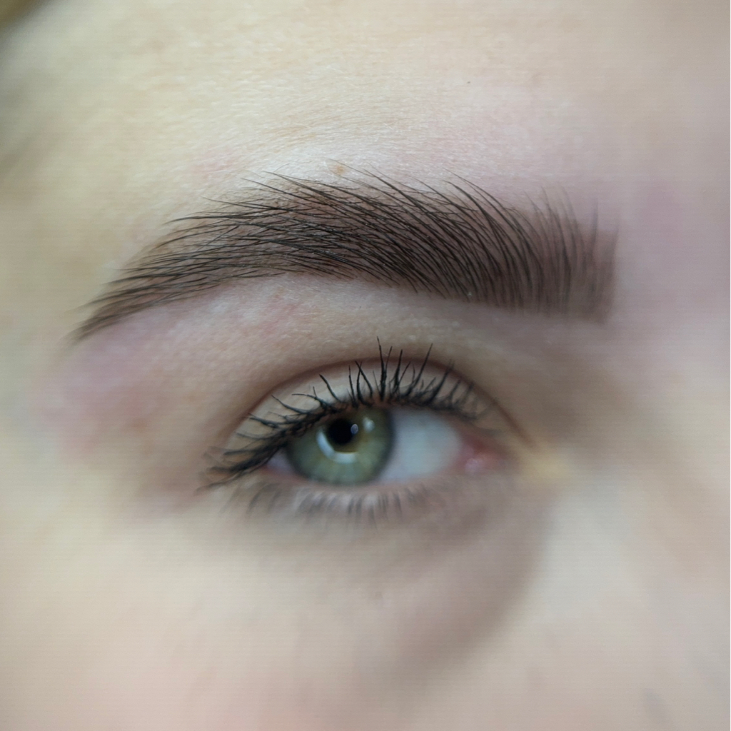 Комплексное оформление бровей