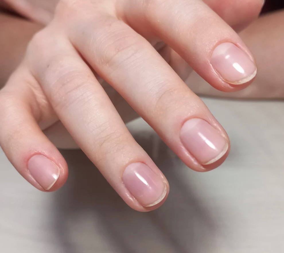 Японский маникюр в технике Masura (глянец без покрытия на ~ 2 недели)