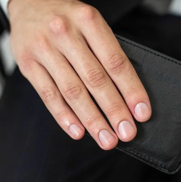 4.1 Маникюр мужской