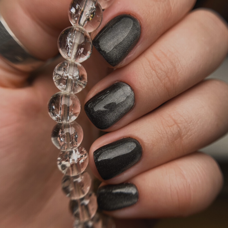 1. Маникюр+Гельлак+Дизайн легкий (без снятия или моя работа)