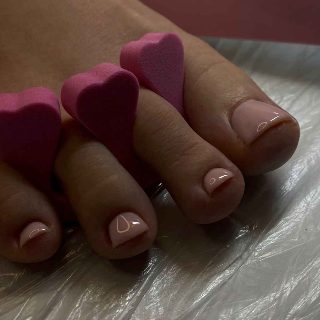 Gel pedicure