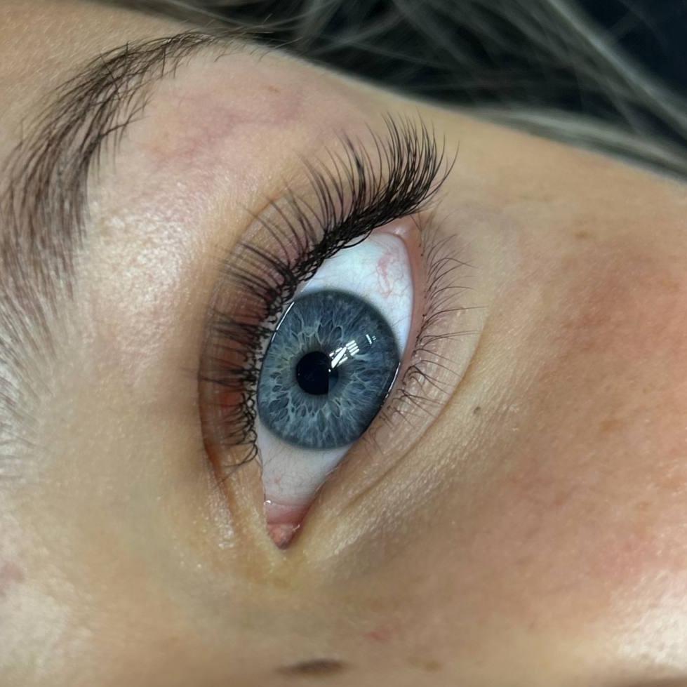 Наращивание ресниц (1д)