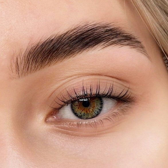 Долговременная укладка + окраска + коррекция бровей