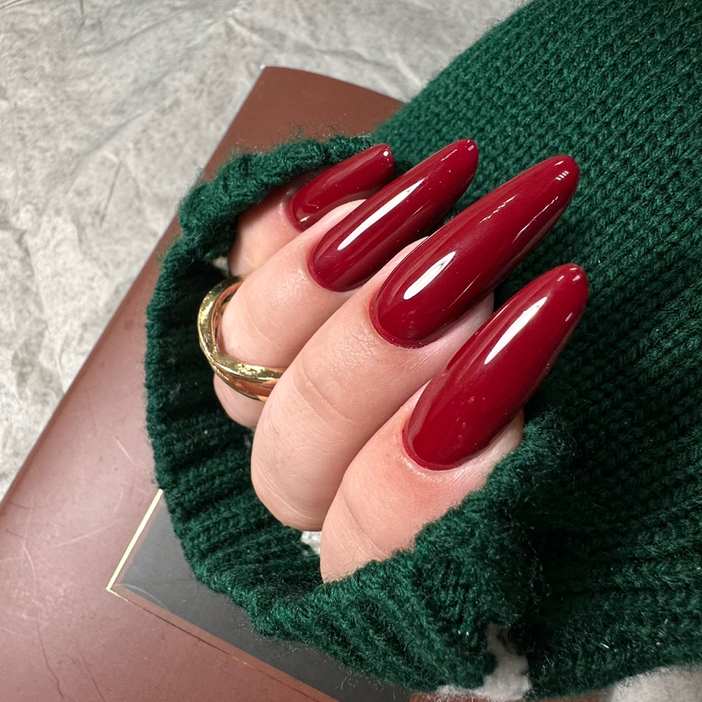 Маникюр с покрытием гель-лак