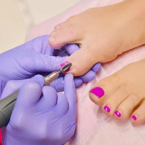 Снятие гель-лака