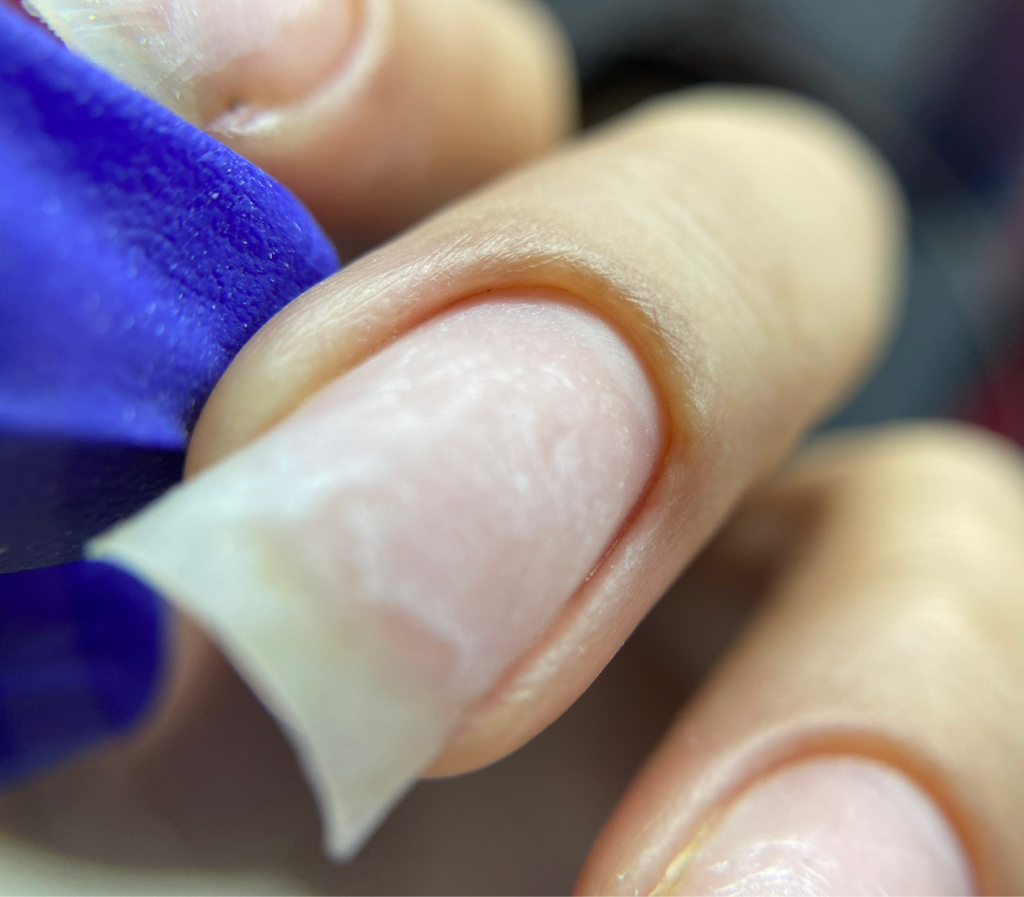 Маникюр без покрытия