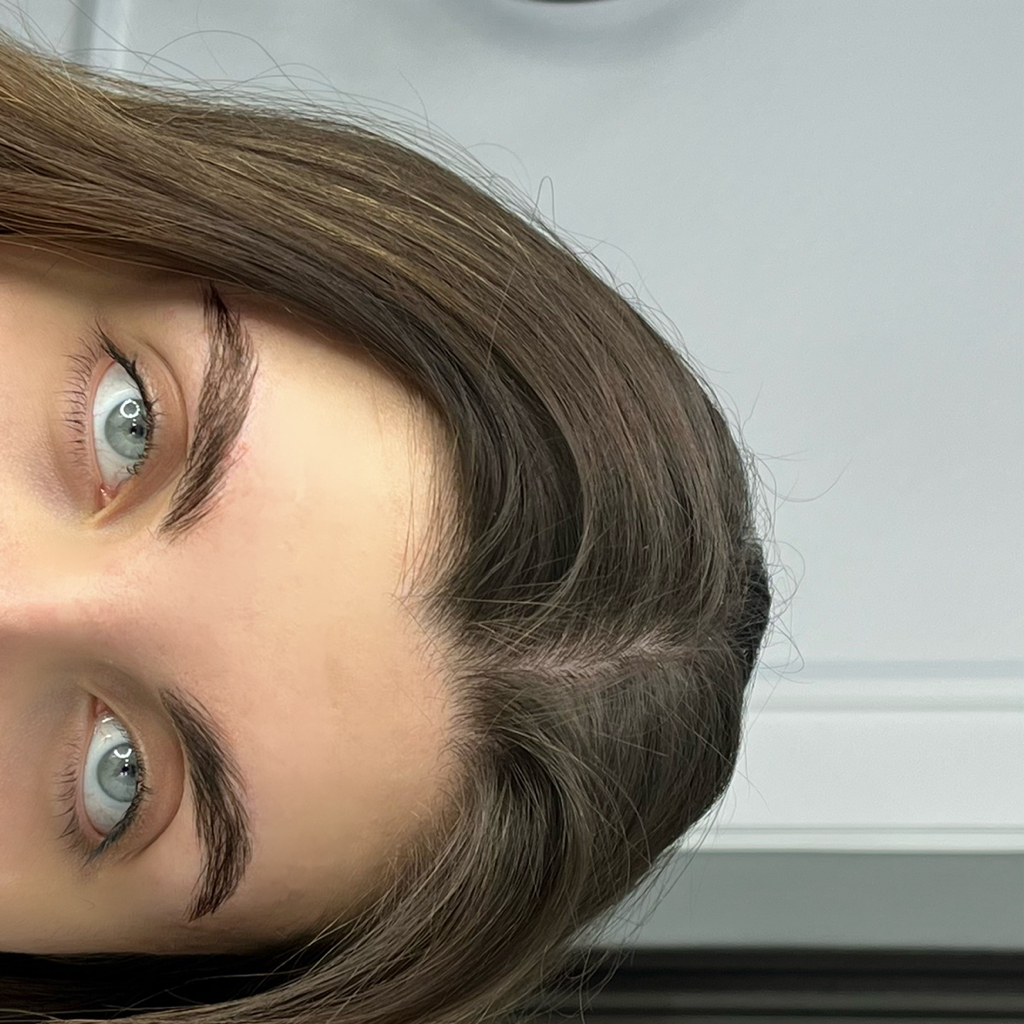 Коррекция бровей