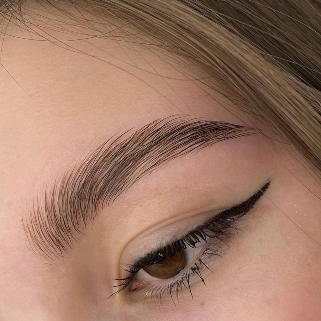 Ламинирование бровей