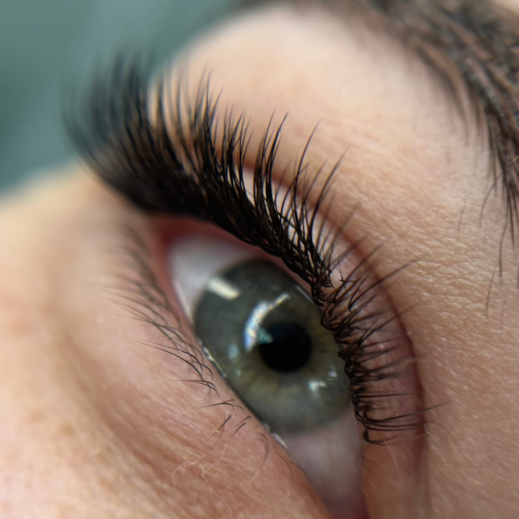 Коррекция наращивания