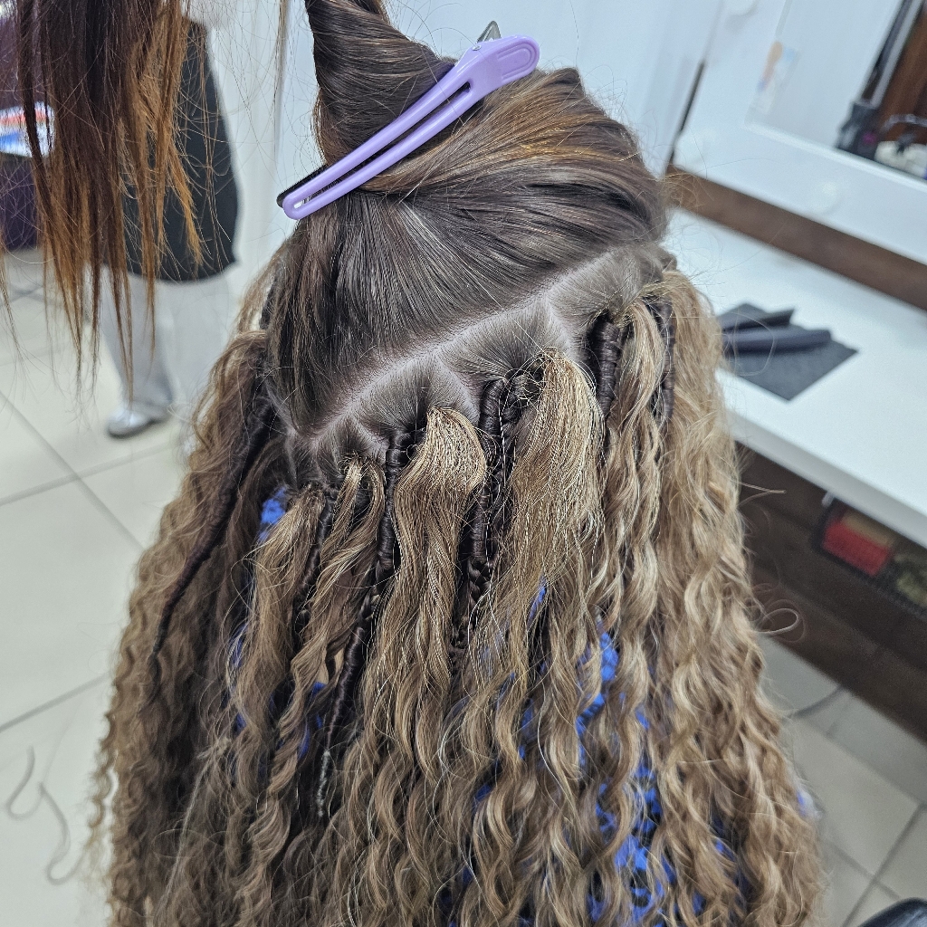 Расплетение афропричесок