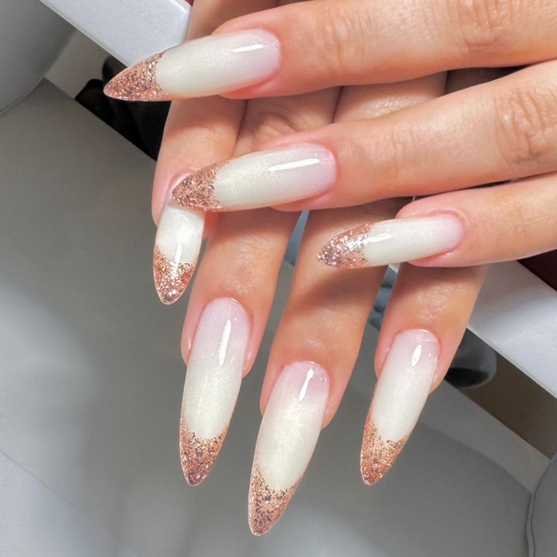 Наращивание ногтей