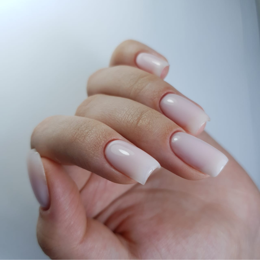 Маникюр с укреплением и покрытием гель-лак