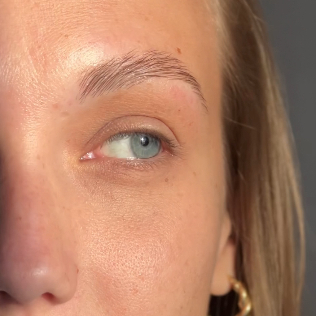 Долговременная укладка бровей без окрашивания