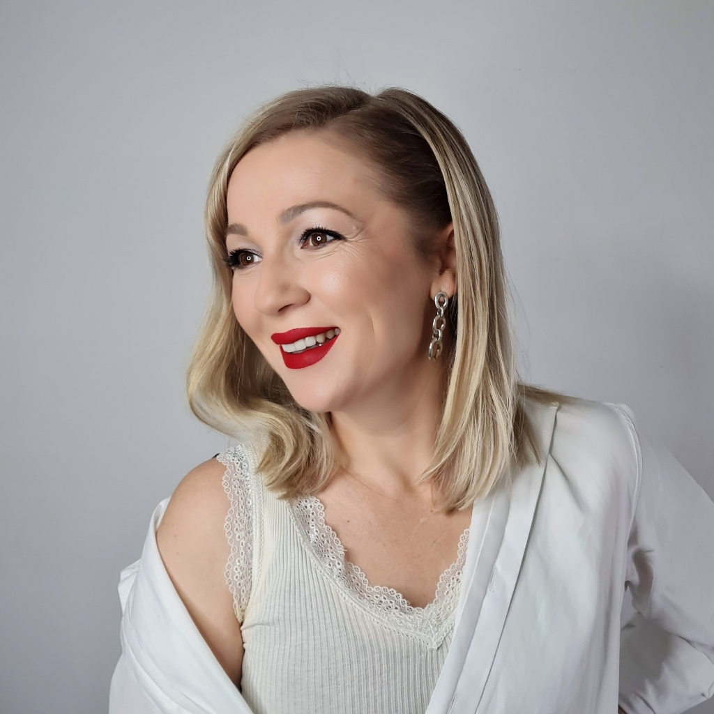 Укладка и прическа