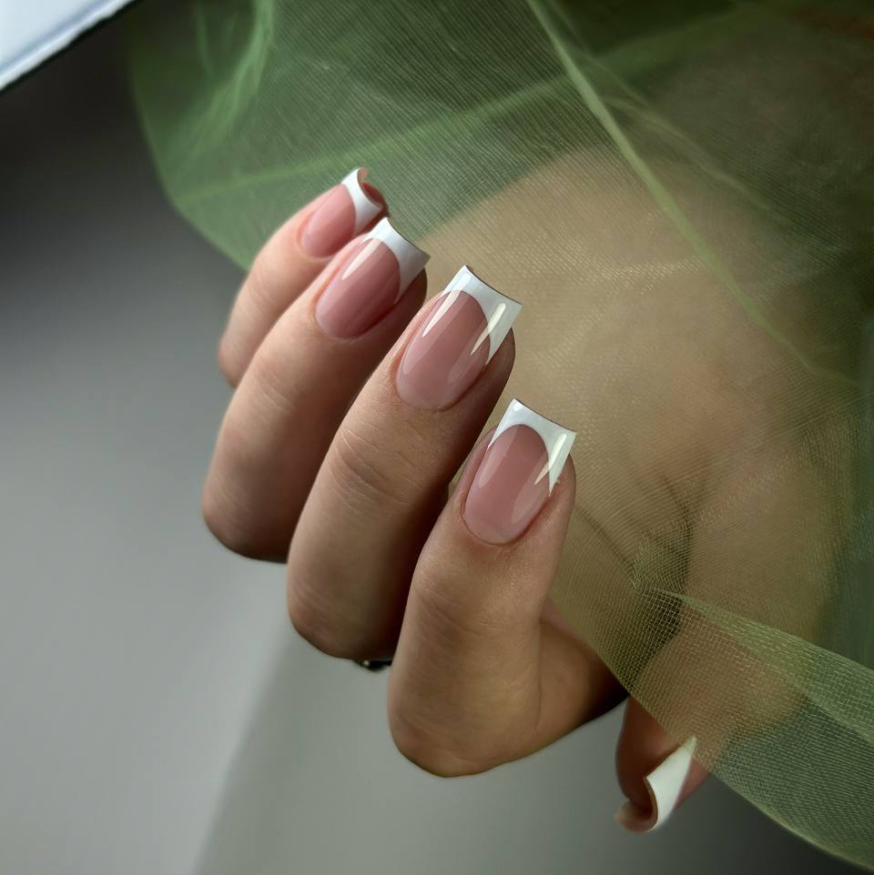 Маникюр и покрытие гелем