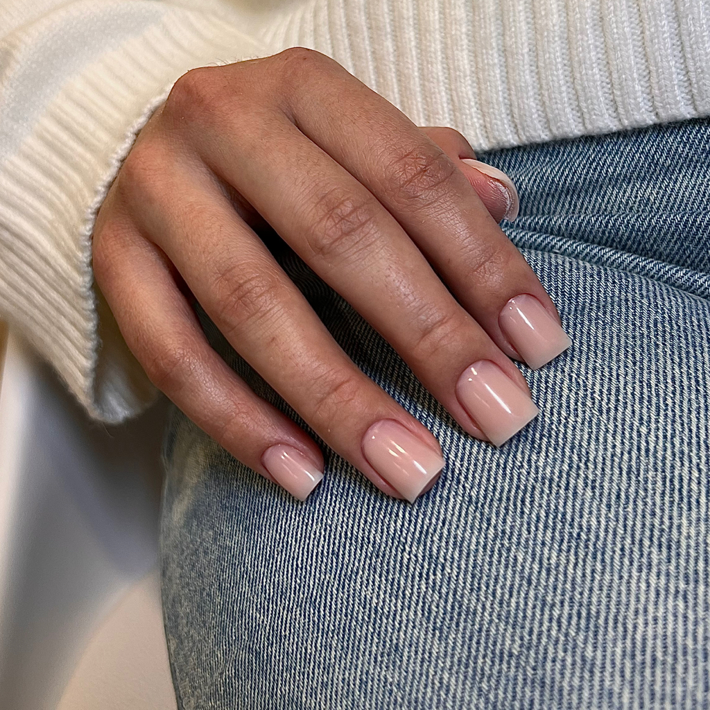 Маникюр + покрытие камуфляж (гель укрепление)