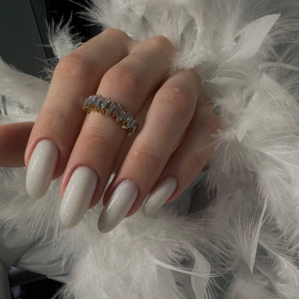 Аппаратный маникюр с покрытием гель-лак с укреплением акриловой пудрой Эксперт