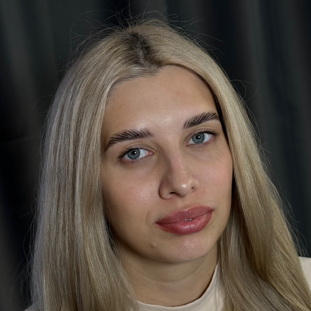 Ламинирование бровей + окрашивание краской + коррекция