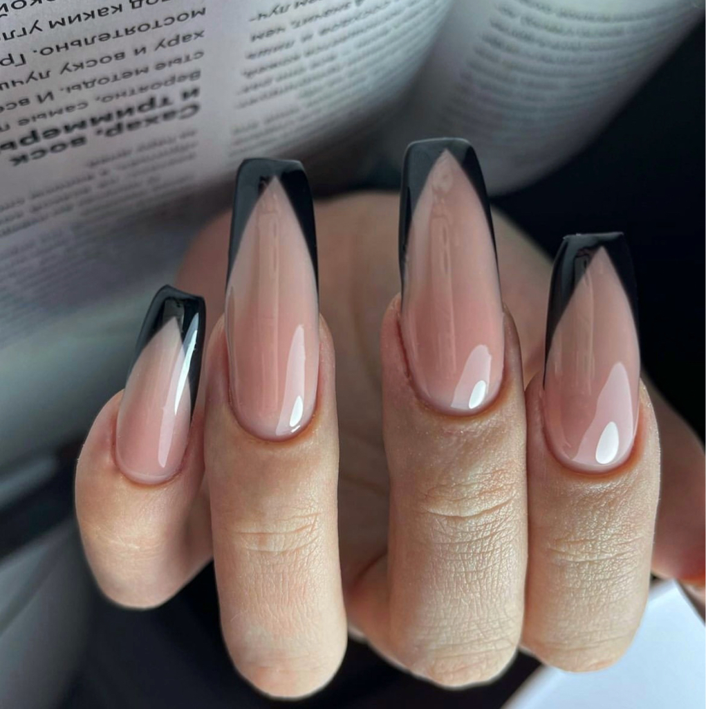 Наращивание ногтей