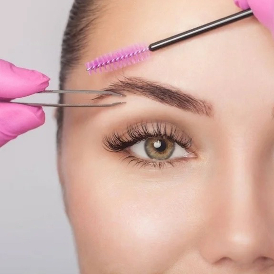 Коррекция бровей