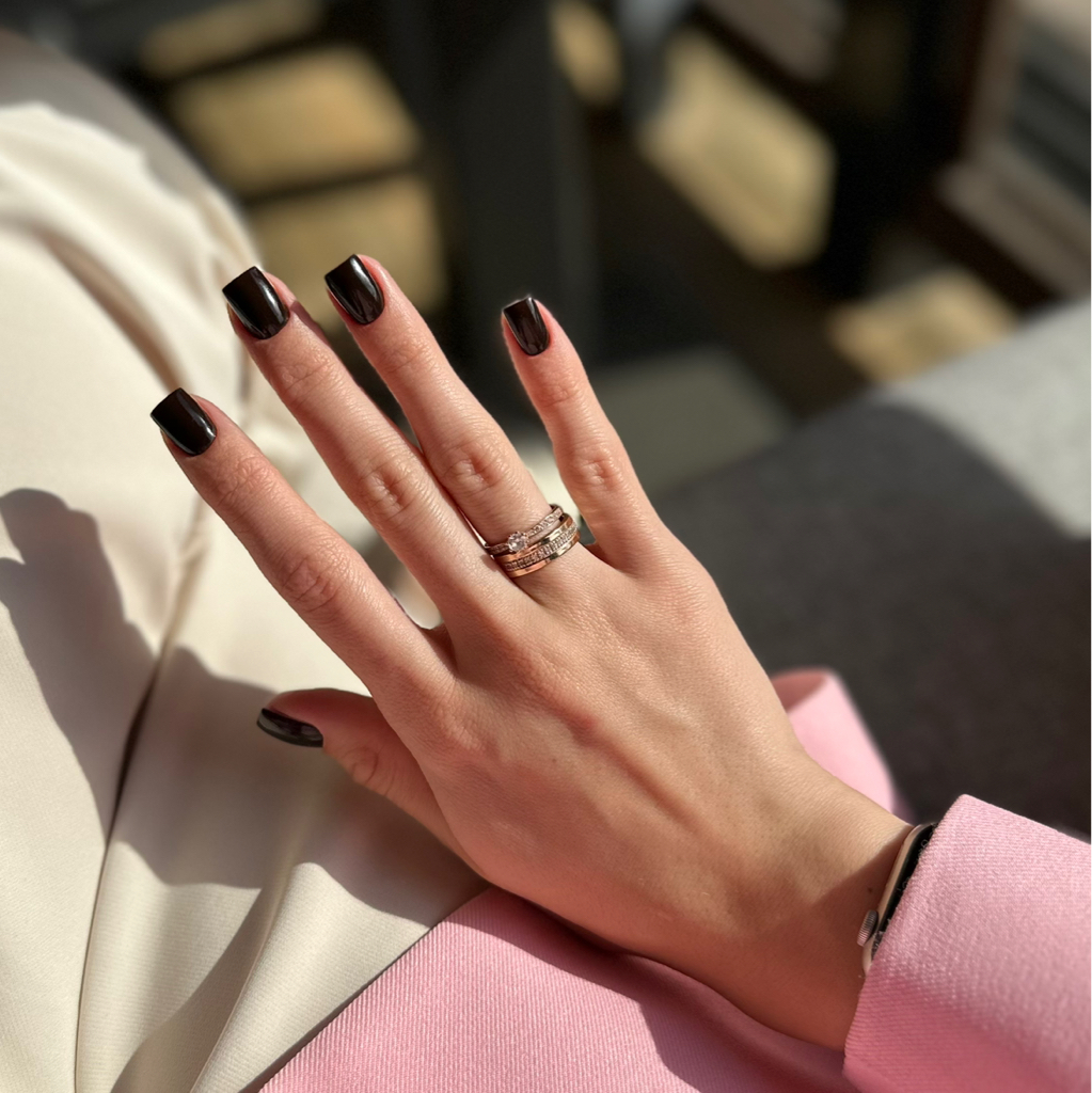 Полный комплекс (снятие, маникюр, укрепление гелем,ремонт, восстановление архитектуры, легкий дизайн включены в стоимость).