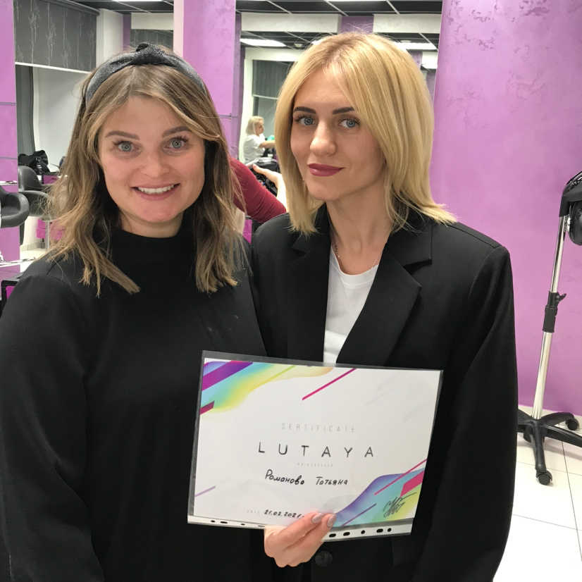 КОНСУЛЬТАЦИЯ МАСТЕРА (если вы сомневаетесь или желаете сменить образ, стрижку, цвет, мастер предложит разные техники, покажет на прядях варианты