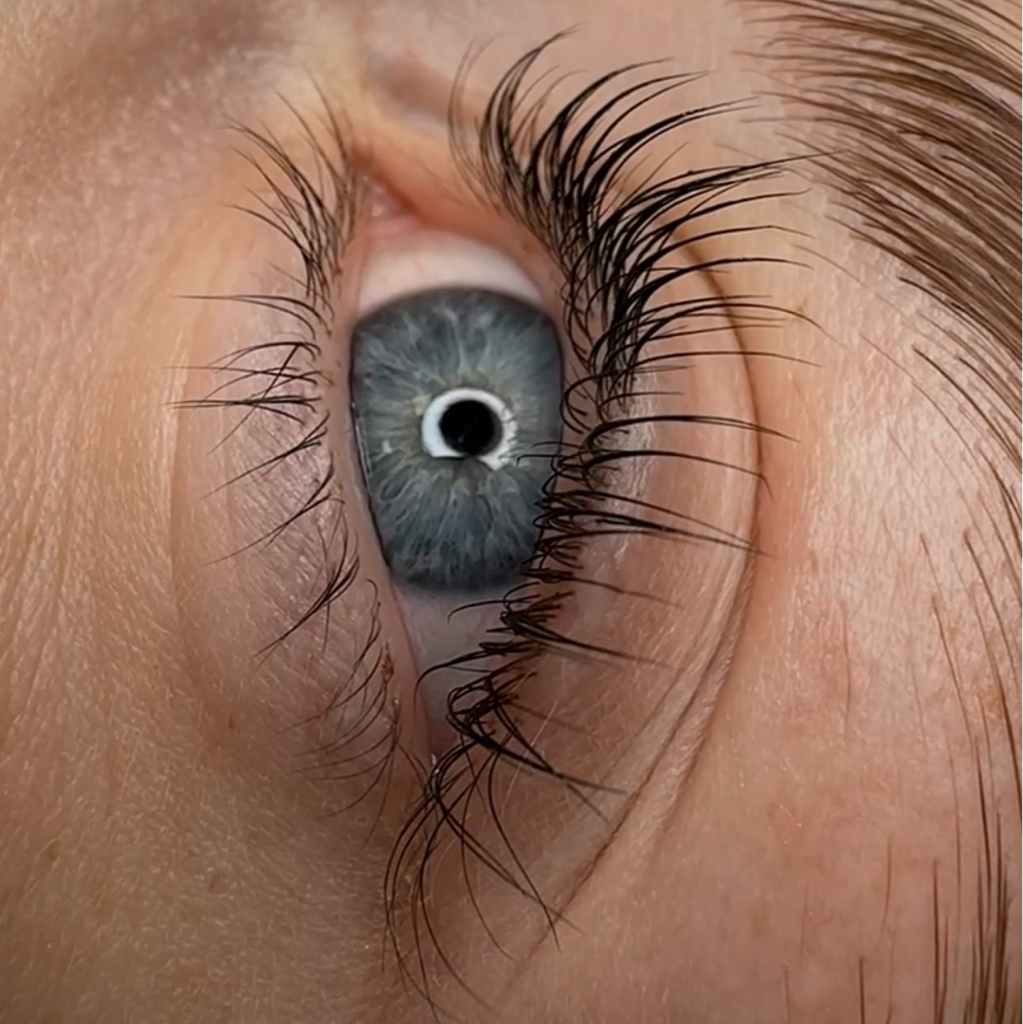 Ламинирование ресниц