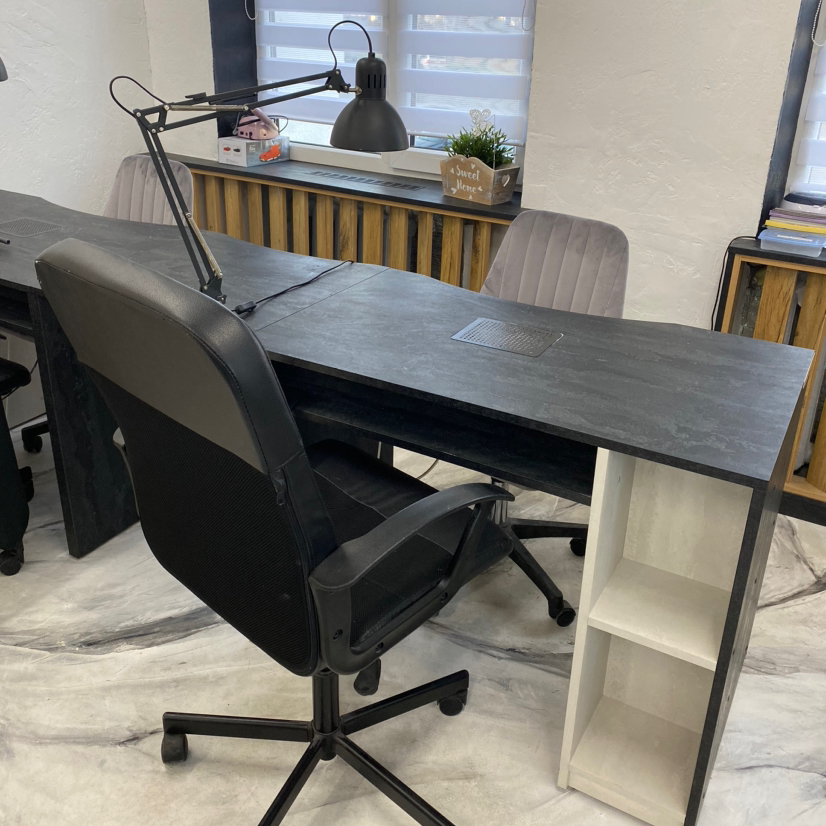 Коворкинг/Маникюрный стол2