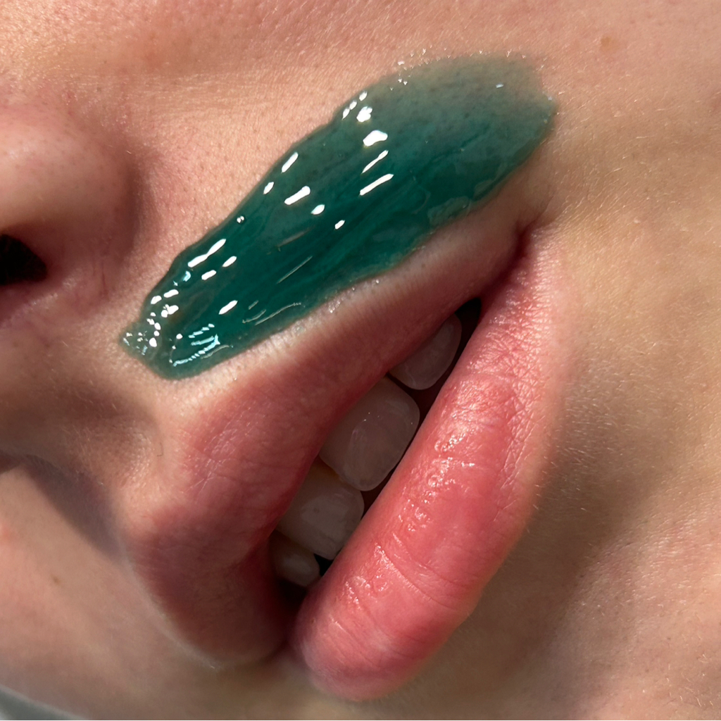 Удаление нежелательных волос на лице