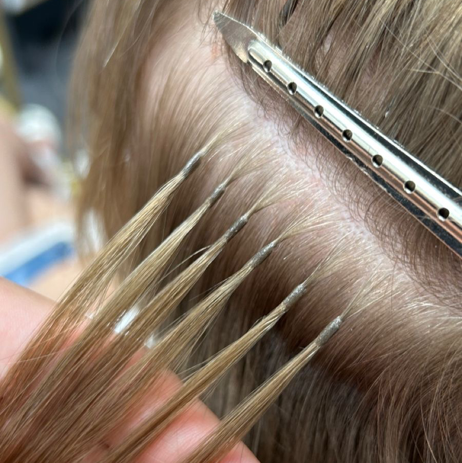 Наращивание волос  
50₽/прядь