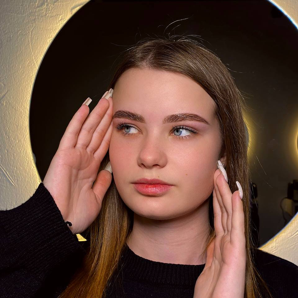 Комплекс осветления бровей