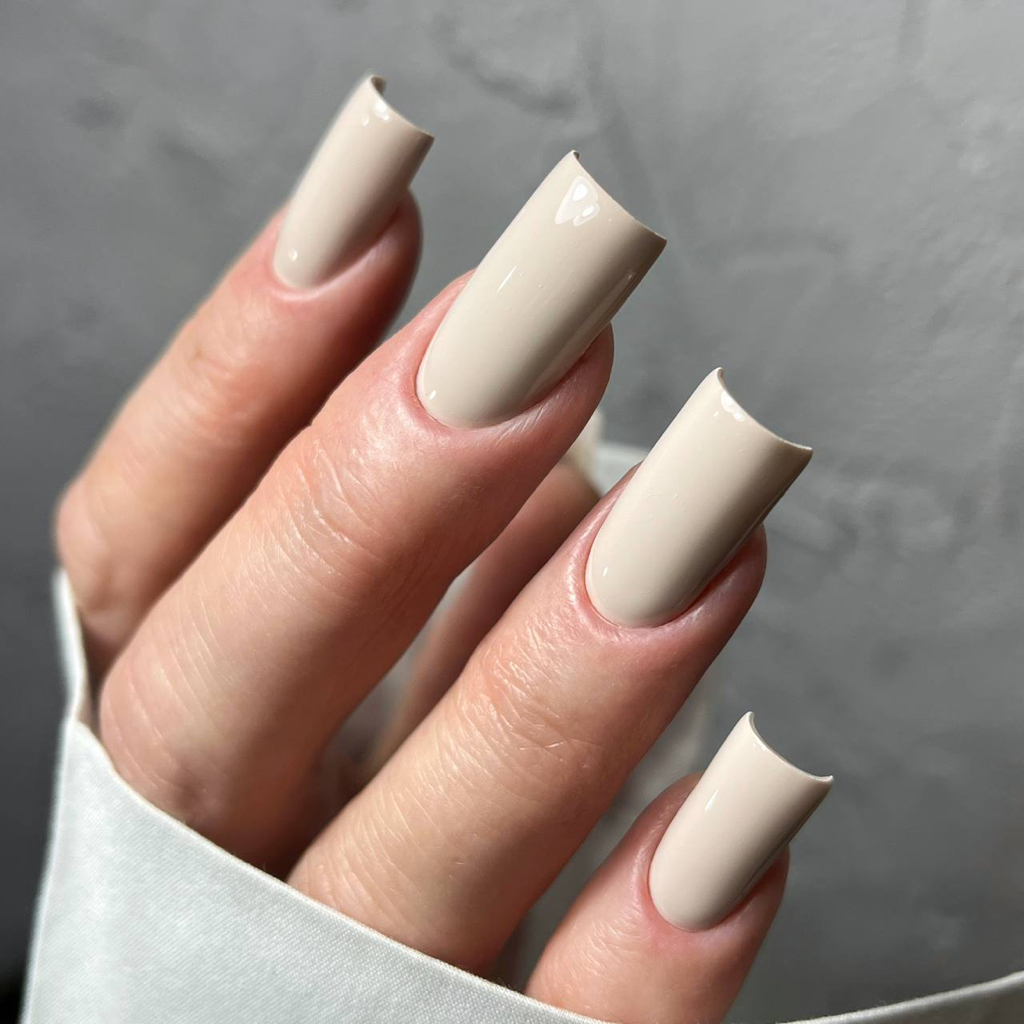 НАРАЩИВАНИЕ НОГТЕЙ