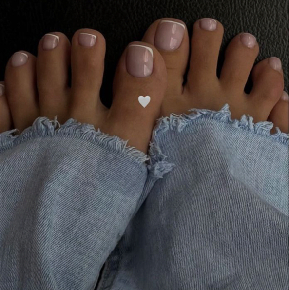 Педикюр с покрытием