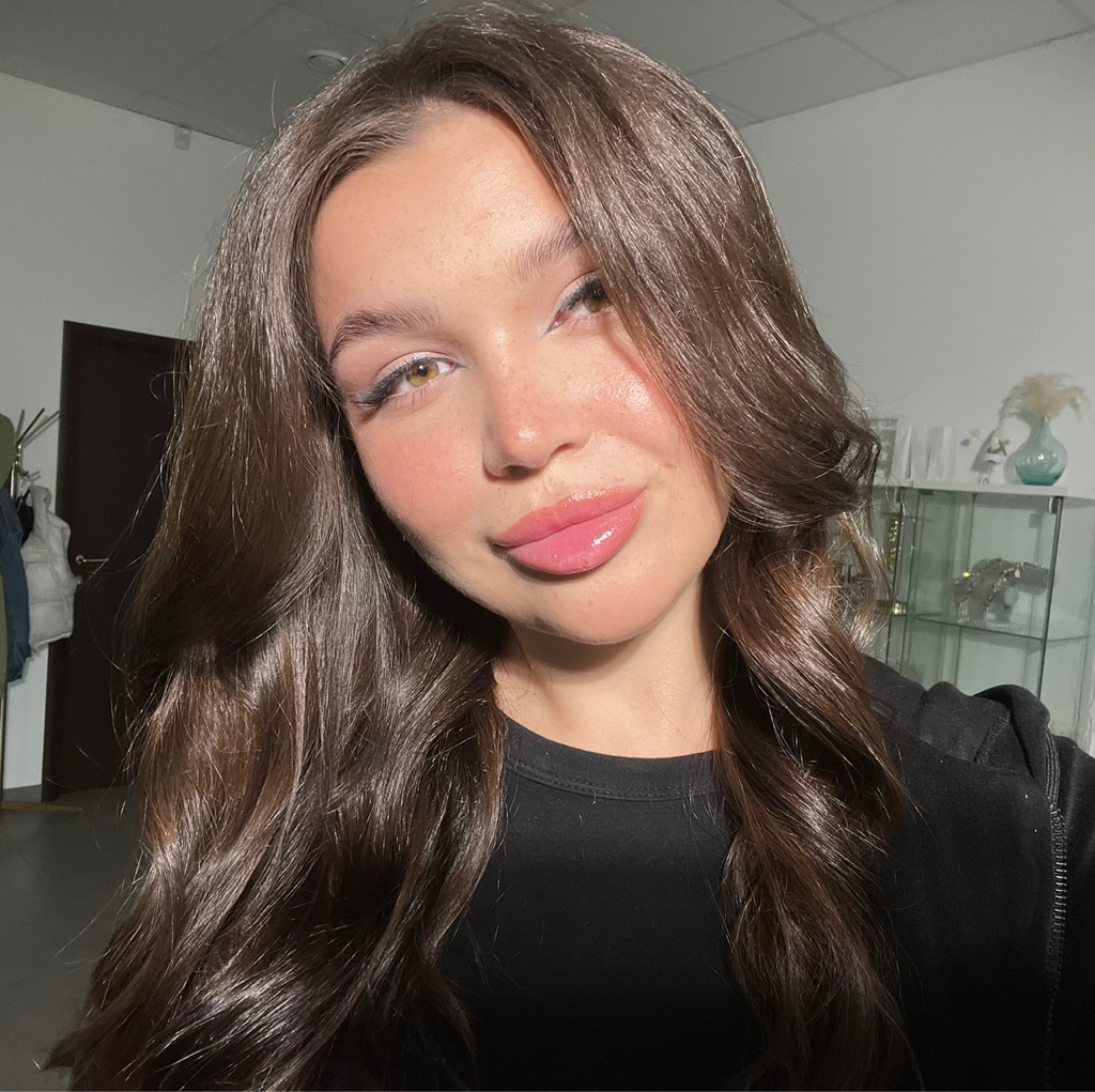 Полина