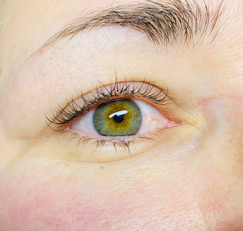 Снятие ресниц