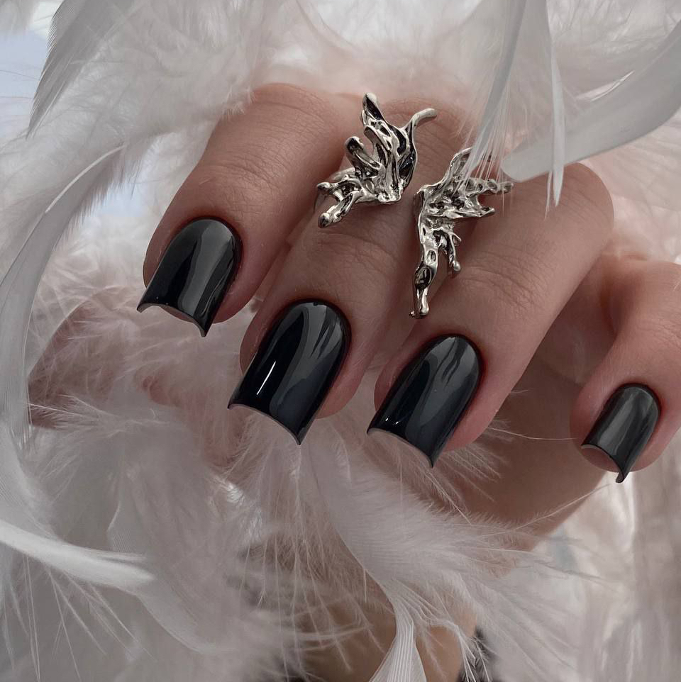 Маникюр с однотонным покрытием(0-2)