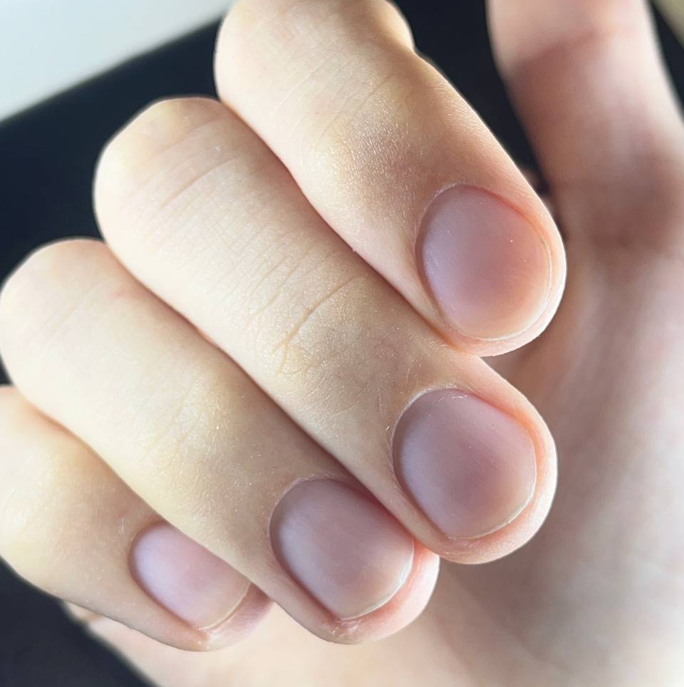 Комбинированный маникюр без покрытия