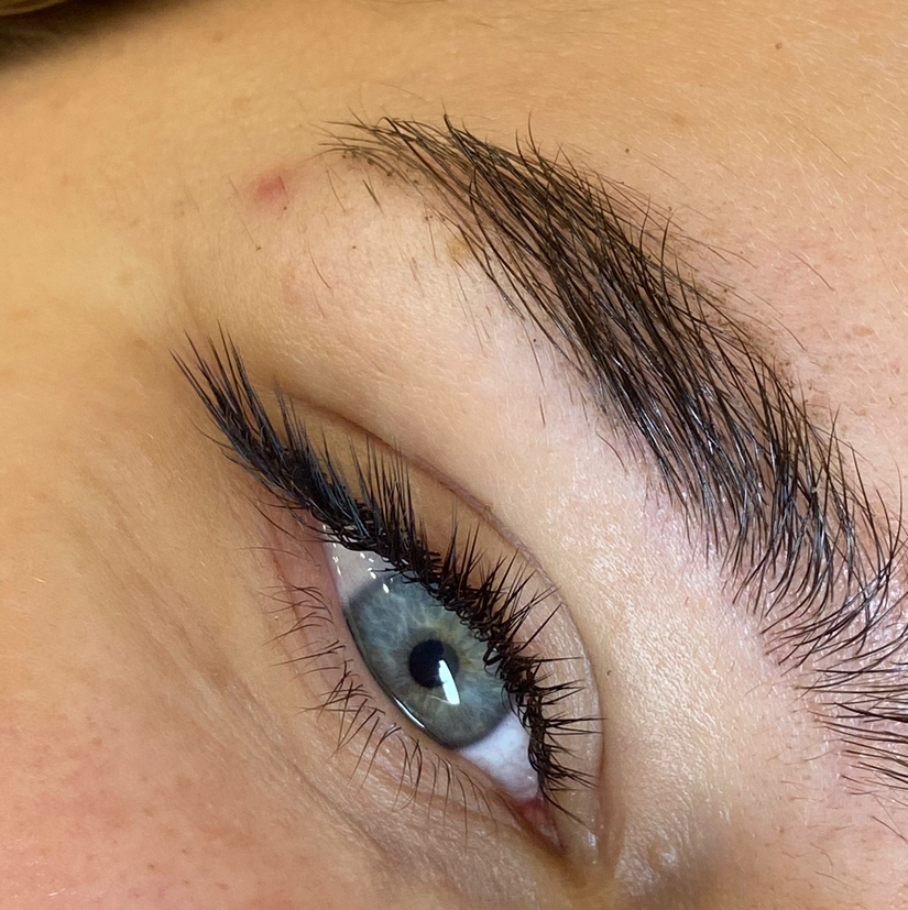 Наращивание ресниц 1,5 D