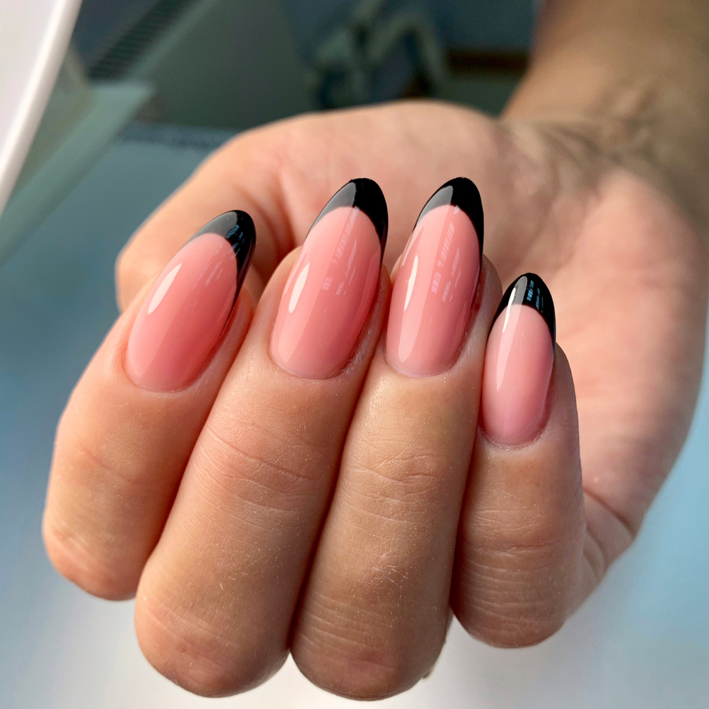 Маникюр + гель лак(френч/втирка)