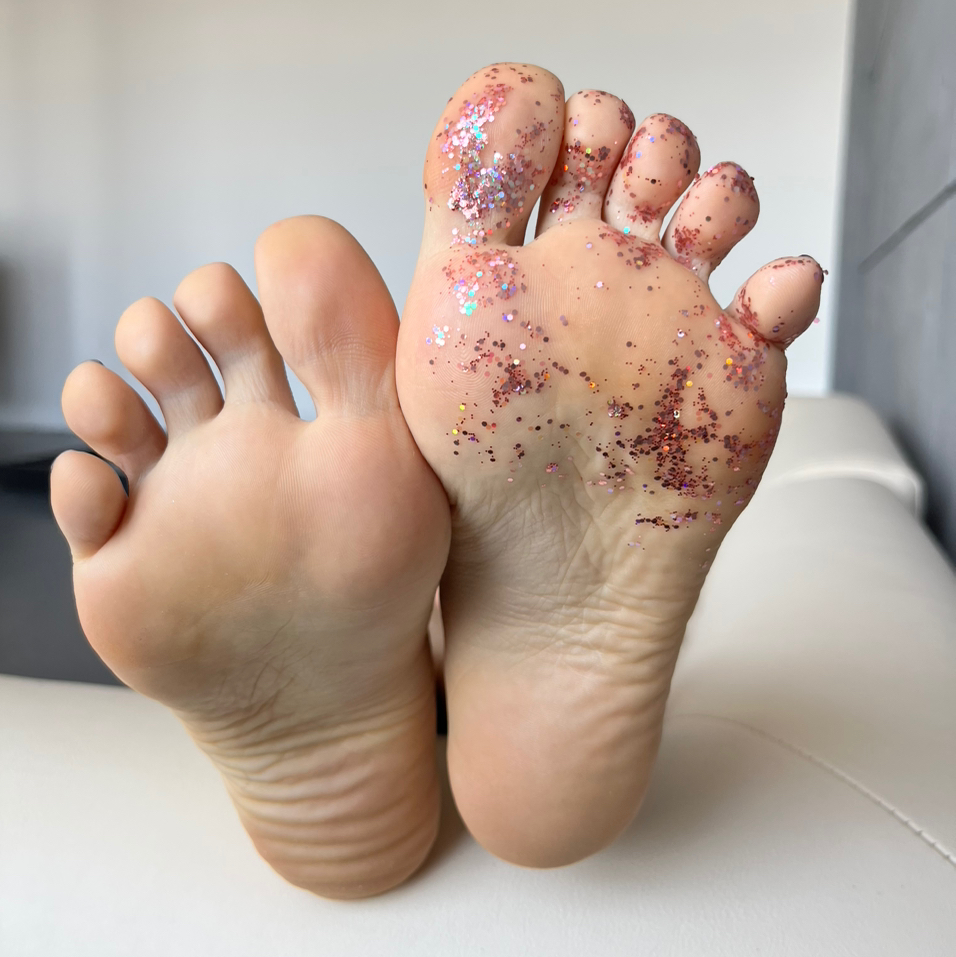 Педикюр со стопой (Без гл)/ Full pedicure