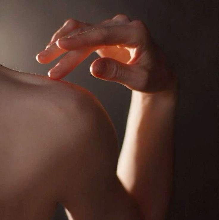 Массаж спины + массаж верхних конечностей