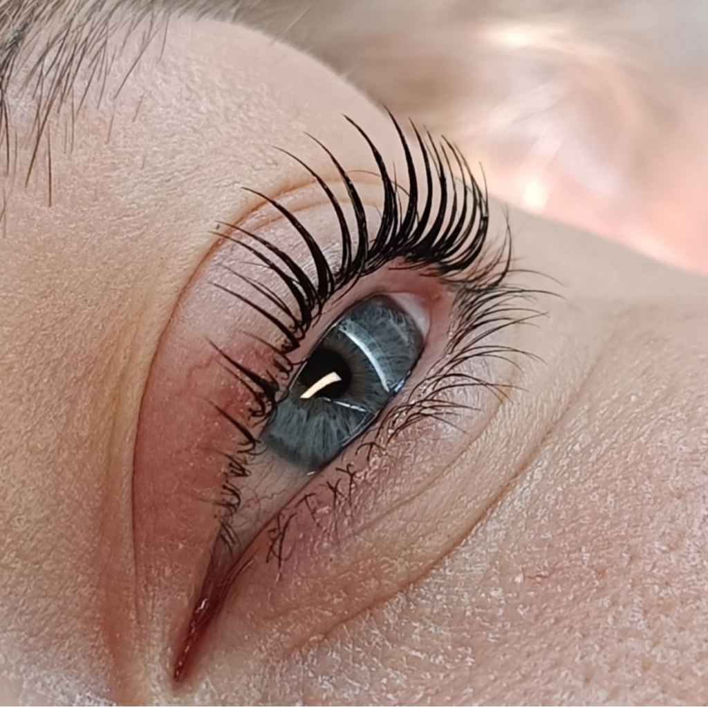 Ламинирование ресниц