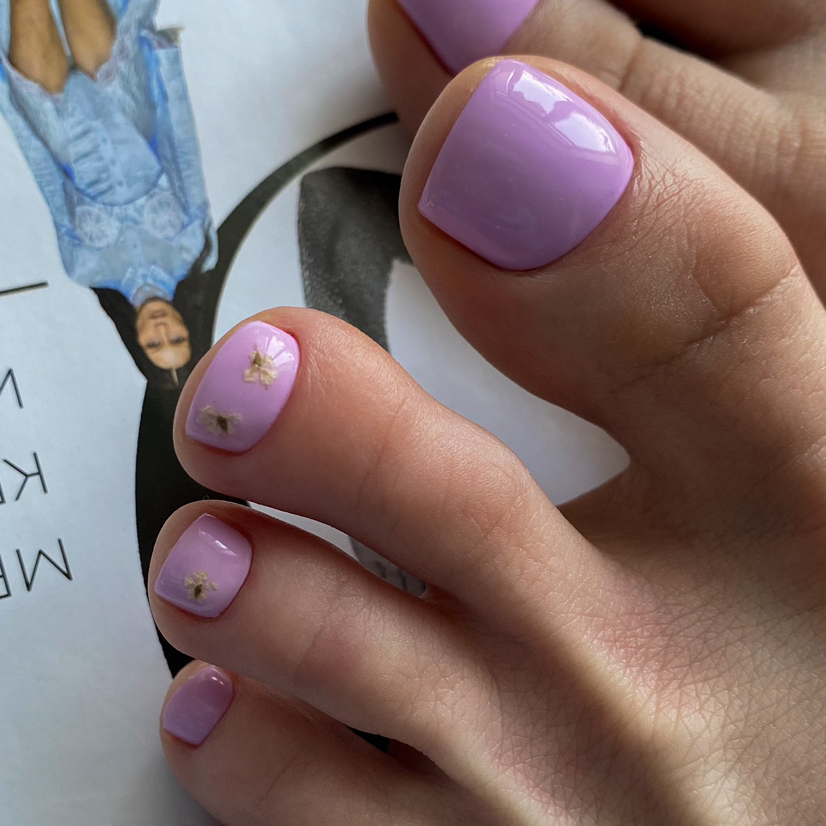 Педикюр 1/2 + покрытие гель-лак