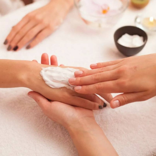 Маникюр с покрытием + уход для рук "Питание и восстановление