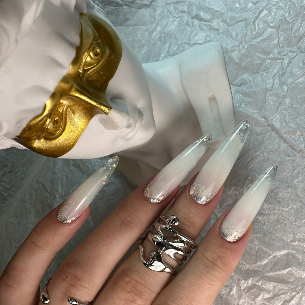 Наращивание ногтей